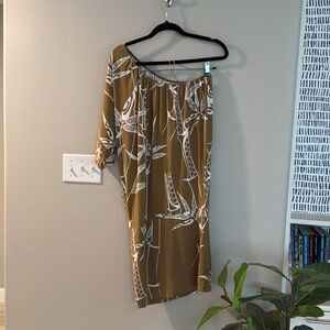 Wahine Toa dress, Size M, mid thigh